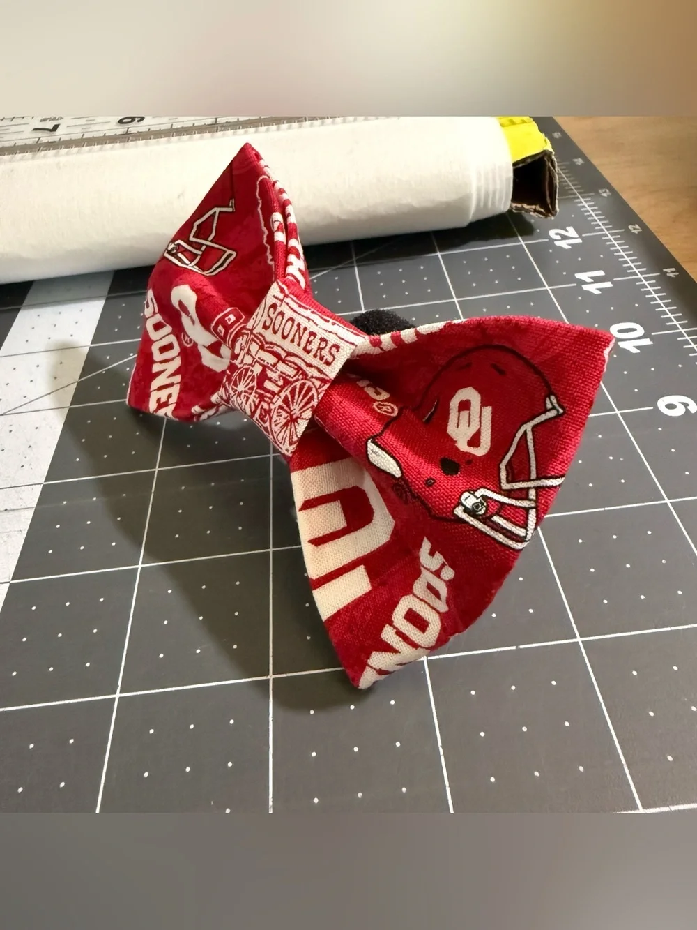 OU Pet Bowtie (large)